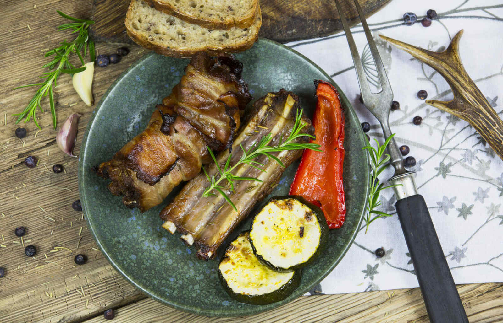 Żeberka z dziczyzny