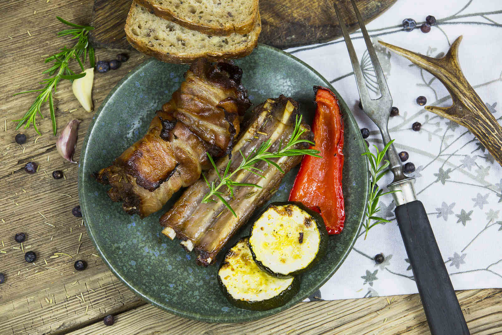 Żeberka z dziczyzny