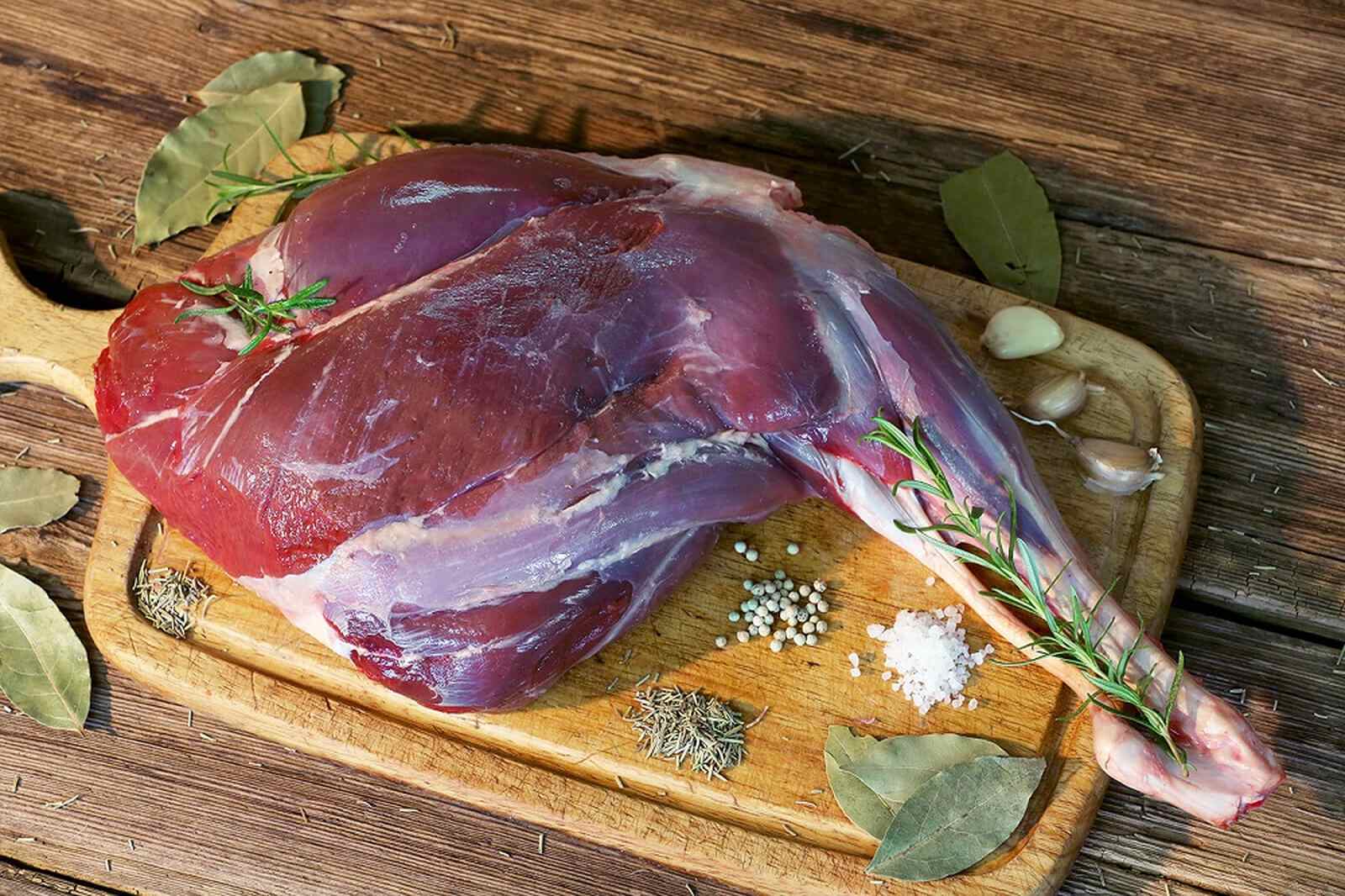 Jak przygotować pyszny udziec z&nbsp;sarny?